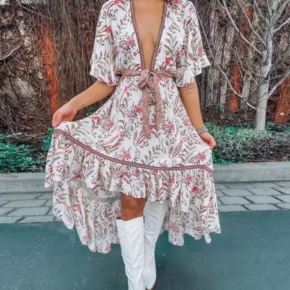 SOLD OUT Boho Floral Fields Gypsy Cut Out Plunge Maxi Dress - Picture 7 of 11